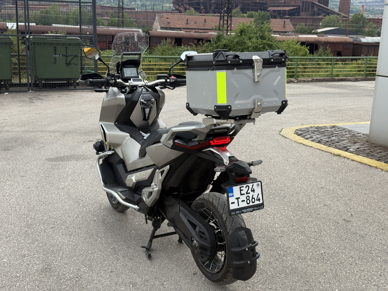 HONDA XADV X-ADV 750 UVOZ ŠVICARSKA
