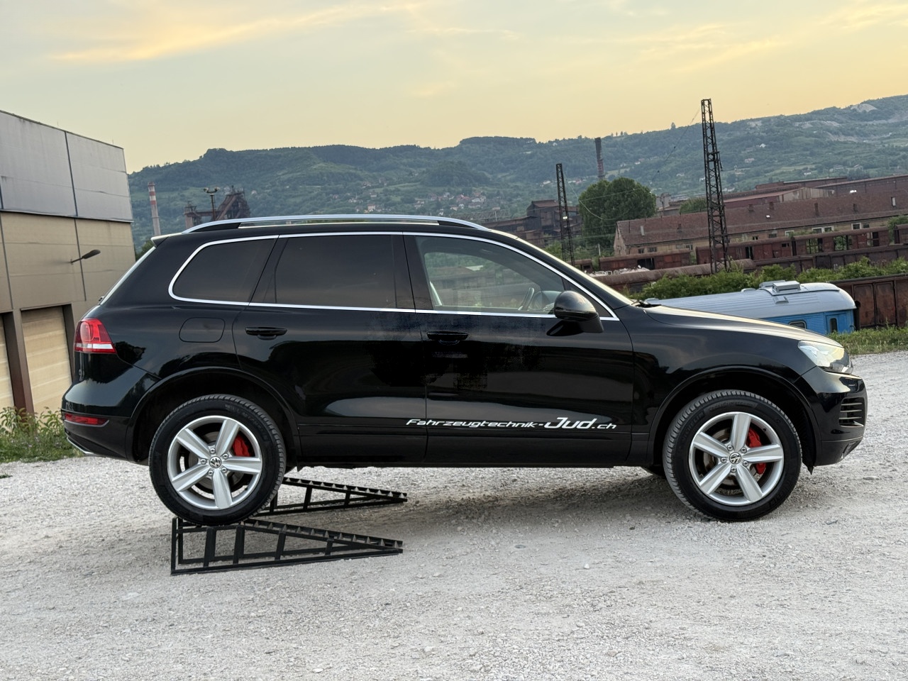 VW TOUAREG 3.0 TDI V6 FULL OPREMA PRVI VLASNIK