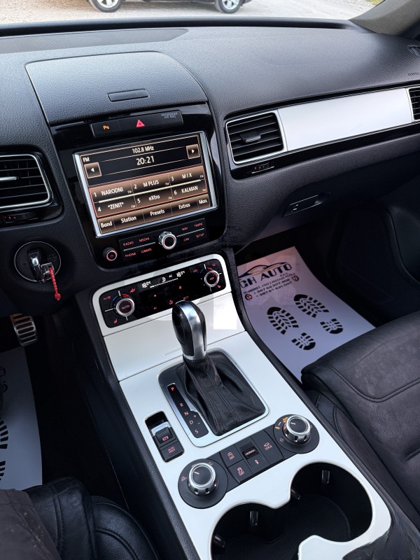 VW TOUAREG 3.0 TDI V6 FULL OPREMA PRVI VLASNIK