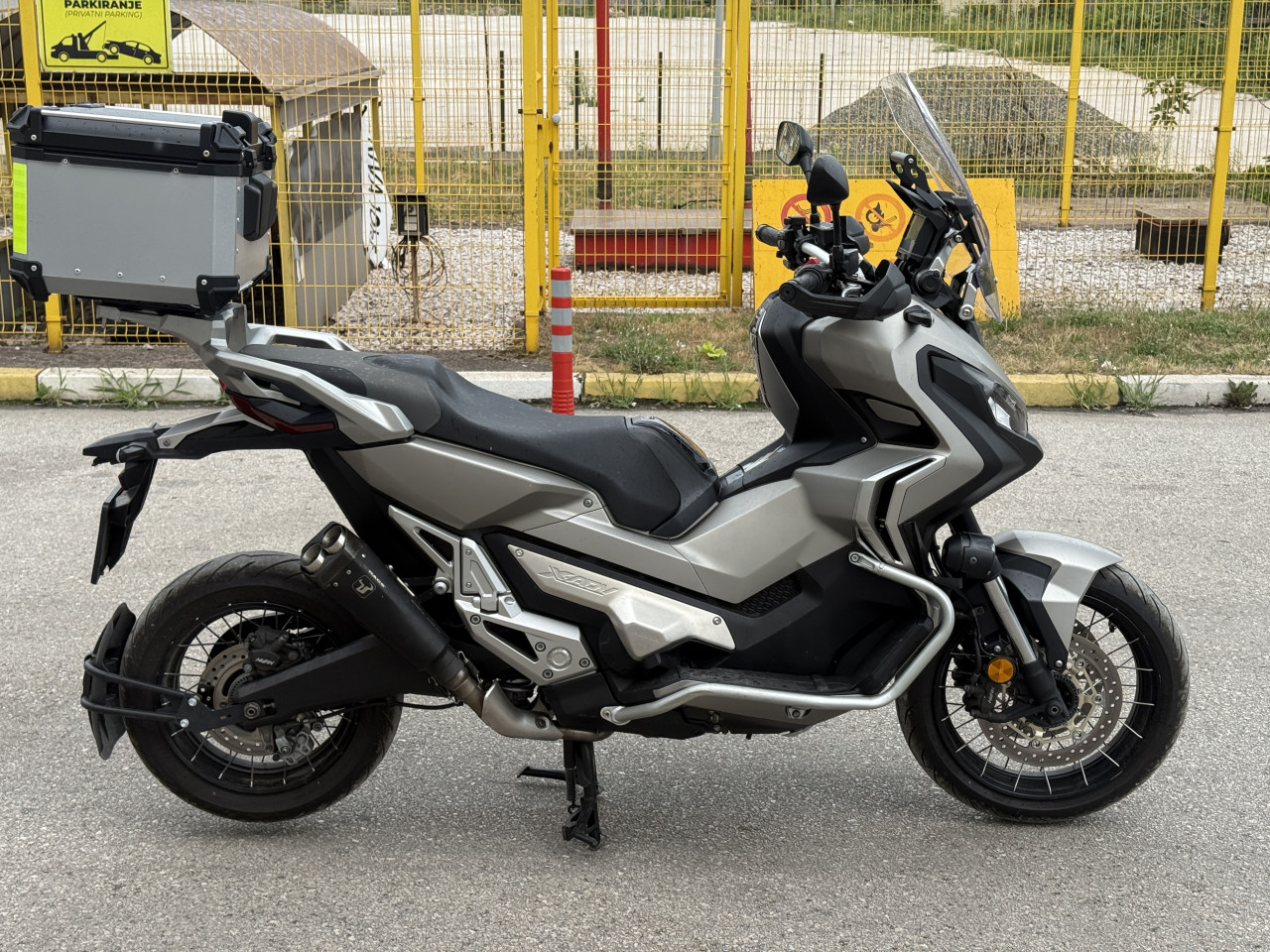 HONDA XADV X-ADV 750 UVOZ ŠVICARSKA