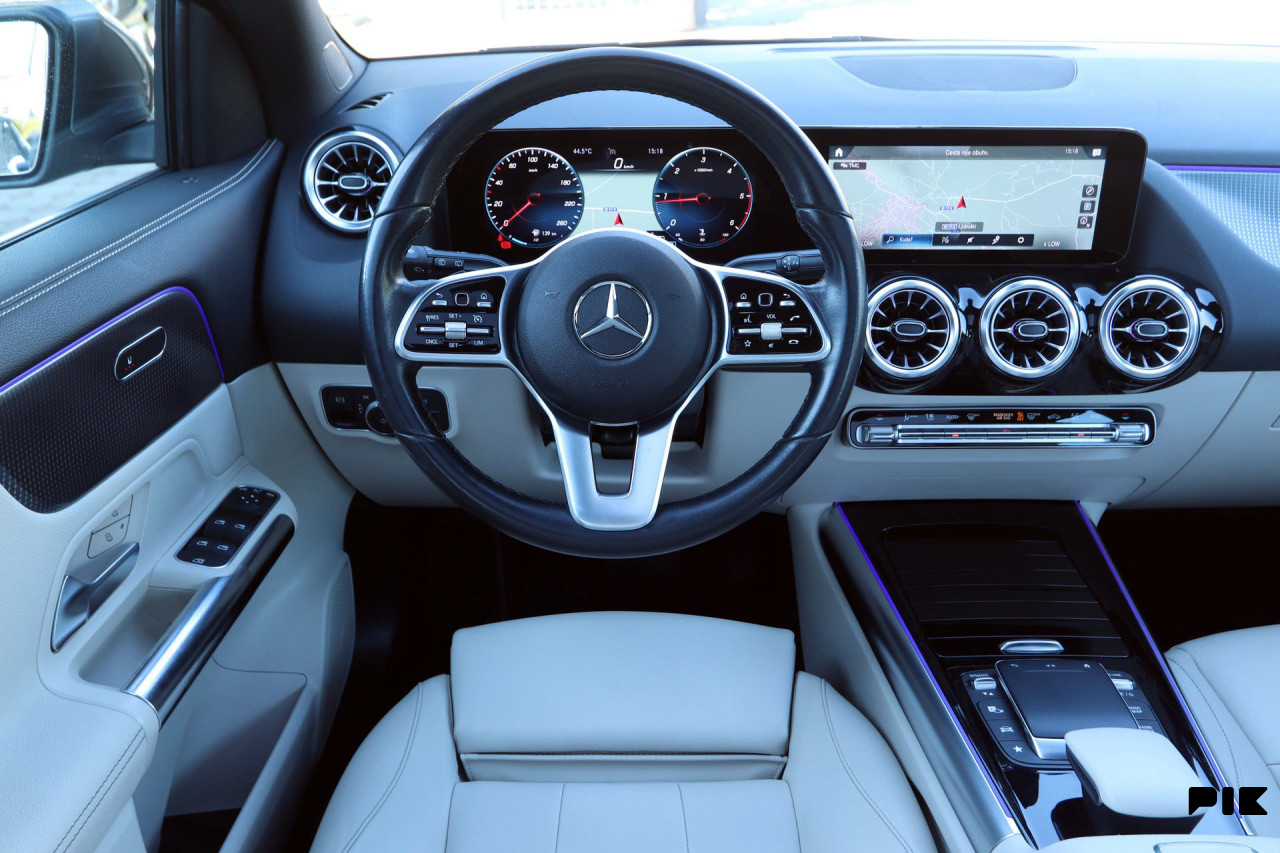 Mercedes GLA 200 D 8G-Tronic URBAN PROGRESSIVE MULTIBEAM Panorama