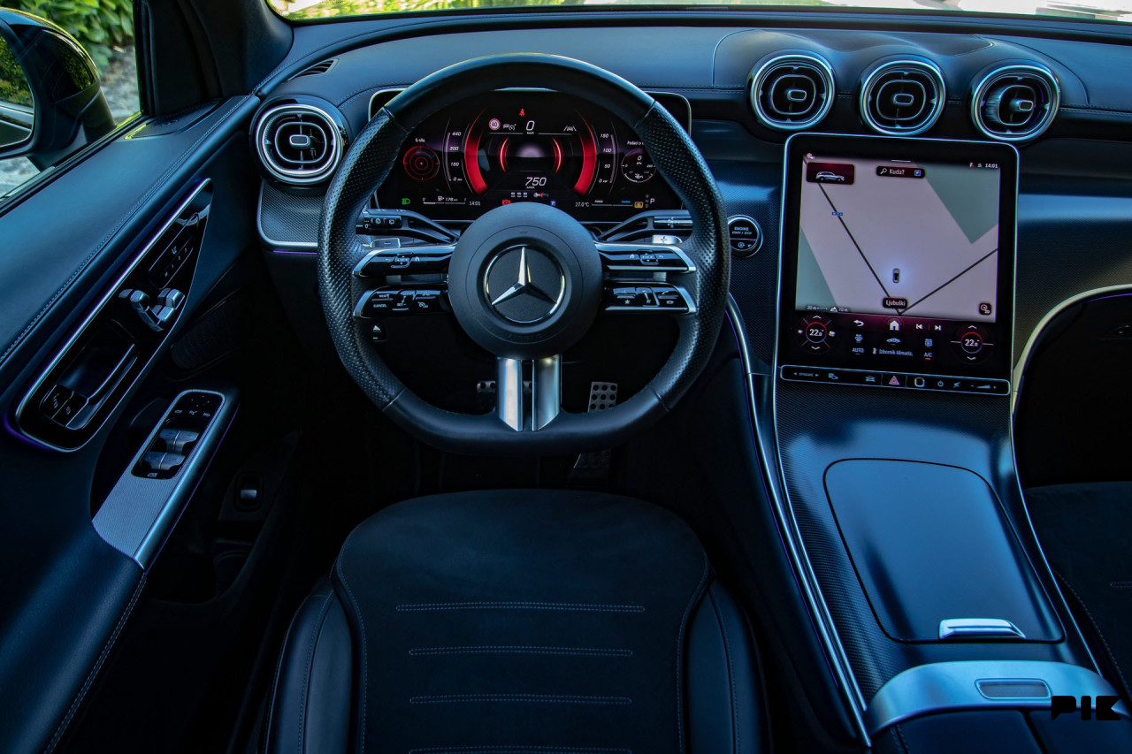 Mercedes GLC 220 D 4Matic 9G AMG Line NIGHT-PAKET DIGITAL