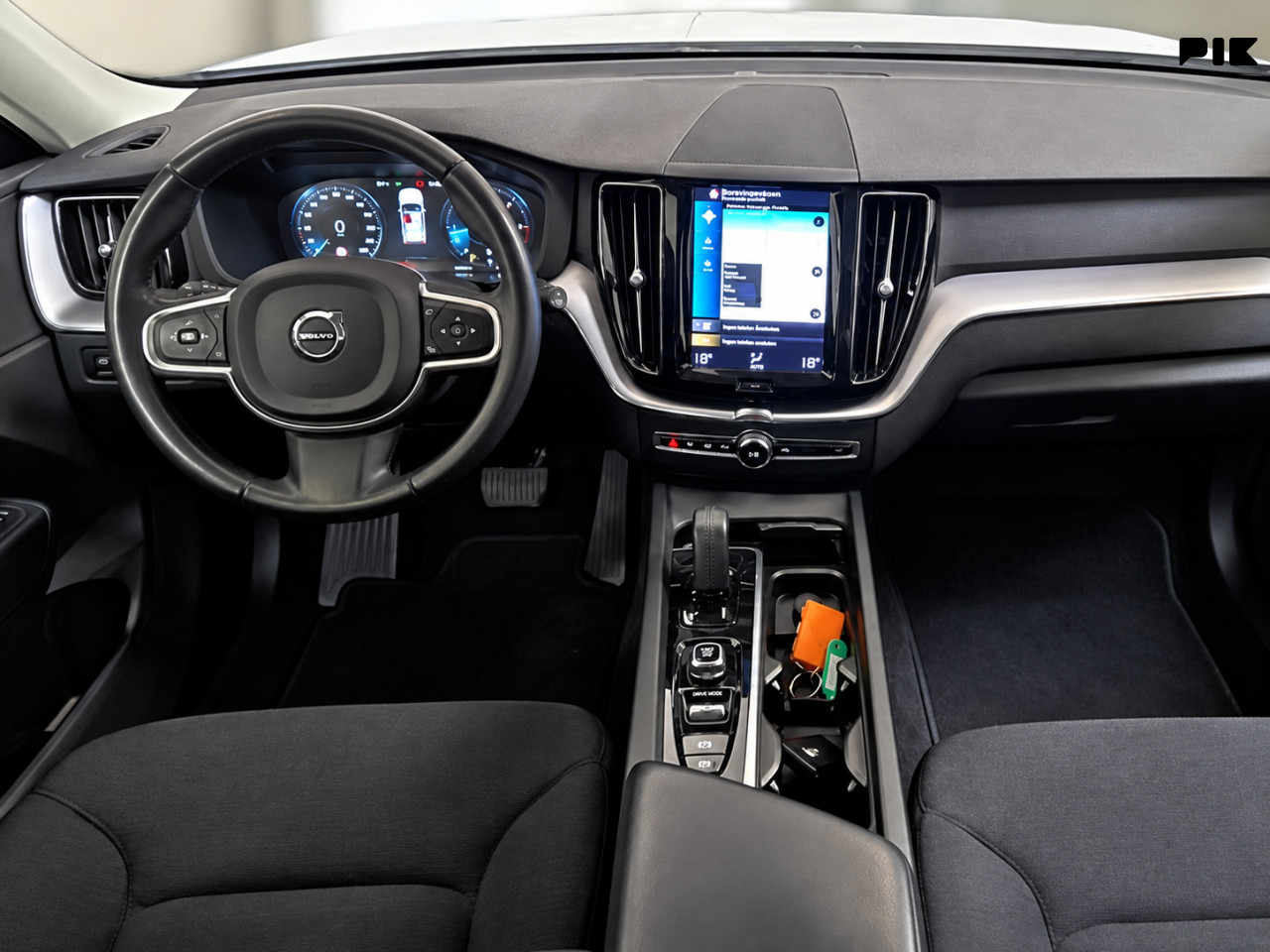 Volvo XC60 2.0 B4 AWD 4x4 Automatik Momentum VIRTUAL 197 KS