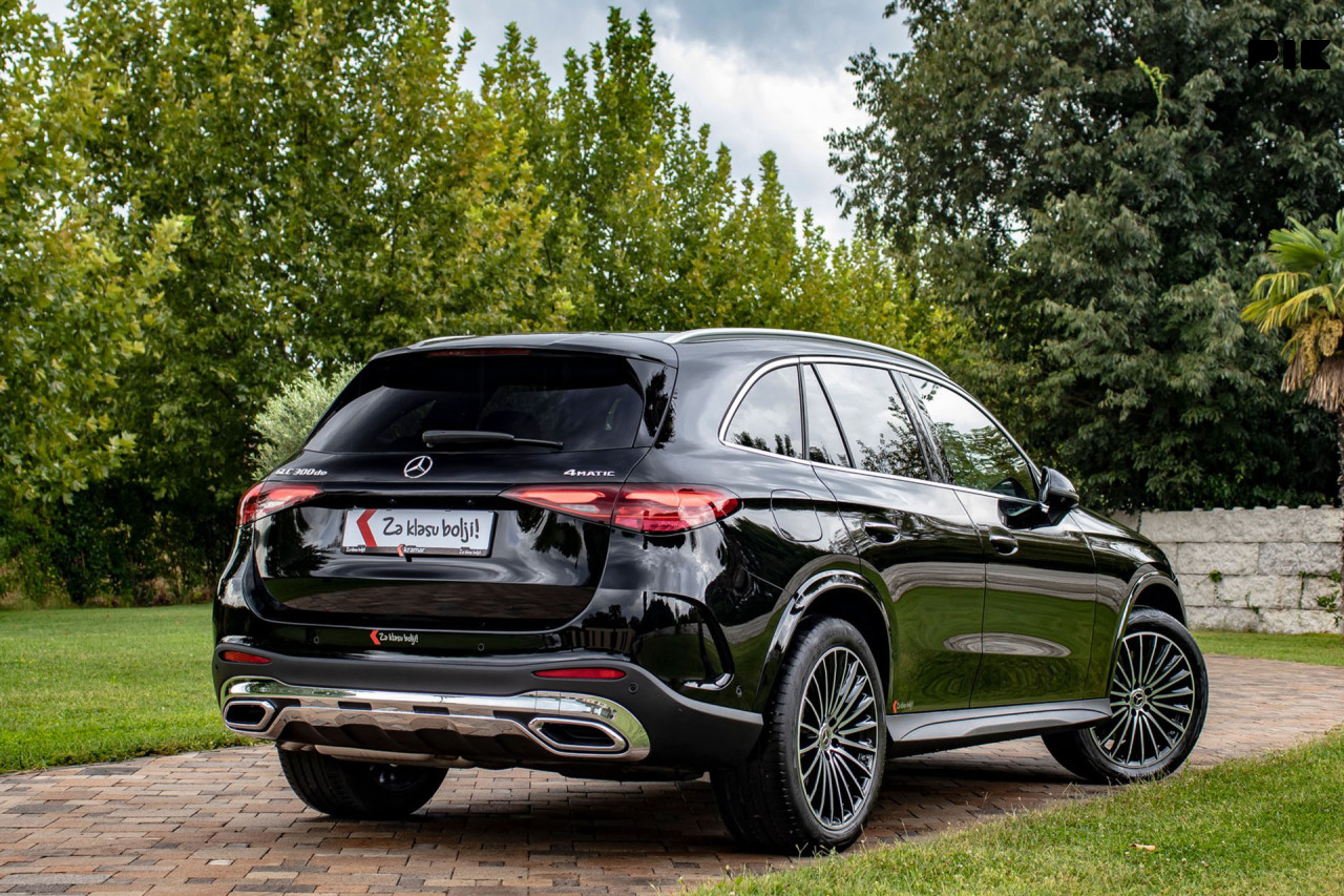 Mercedes GLC 300 de 4Matic 9G-Tronic AMG Line DIGITAL LED 333 KS