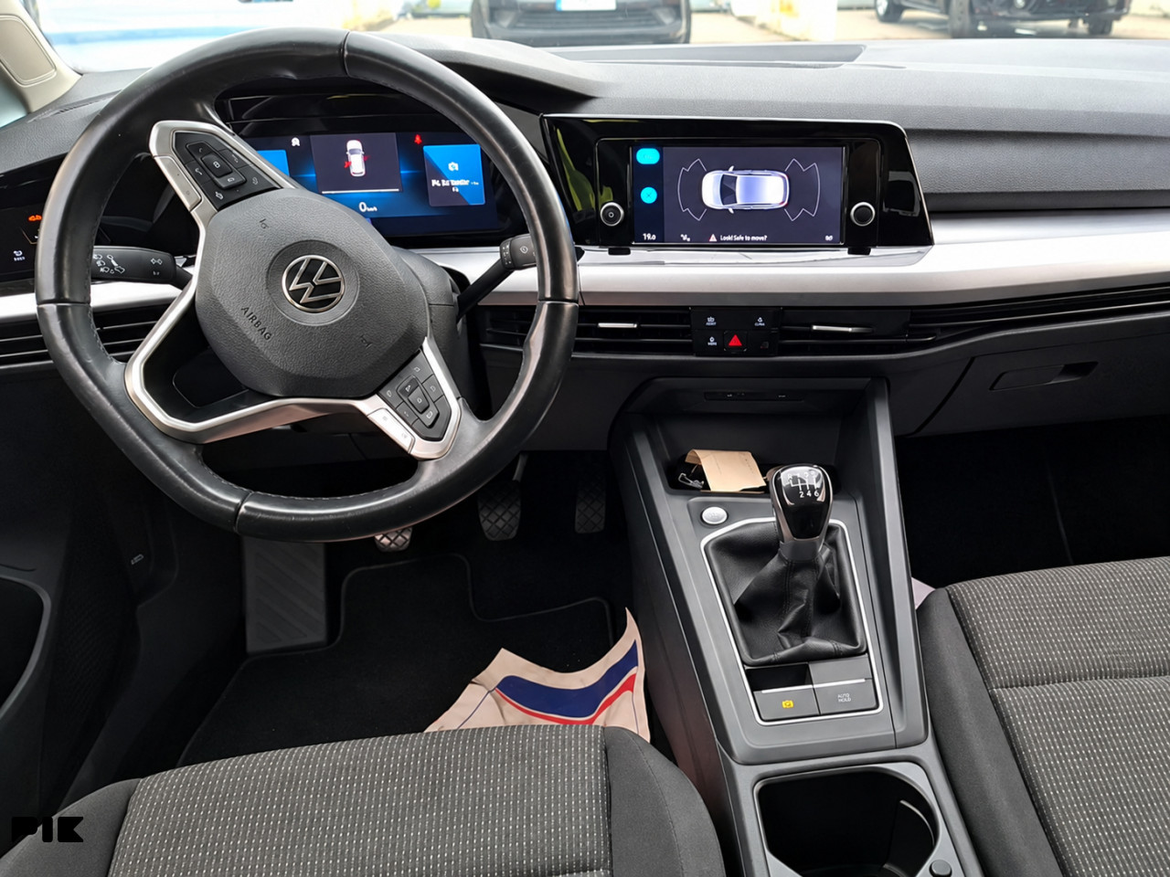 Volkswagen Golf VIII 2.0 TDI VIRTUAL COCKPIT -Full LED-
