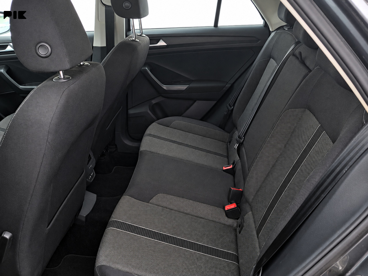 VW T-Roc 2.0 TDI DSG Business VIRTUAL -IQ.LIGHT- 150KS -FACELIFT-