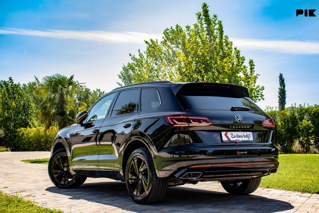 Volkswagen Touareg 3.0 TDI DSG 4Motion R-Line Black -IQ.LIGHT-