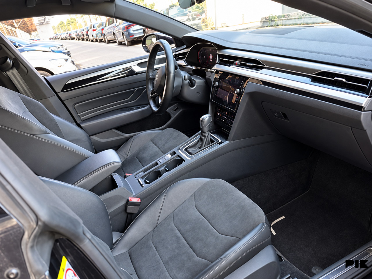 VW Arteon 2.0 TDI DSG R-Line R-Line VIRTUAL COCKPIT -IQ.LIGHT-