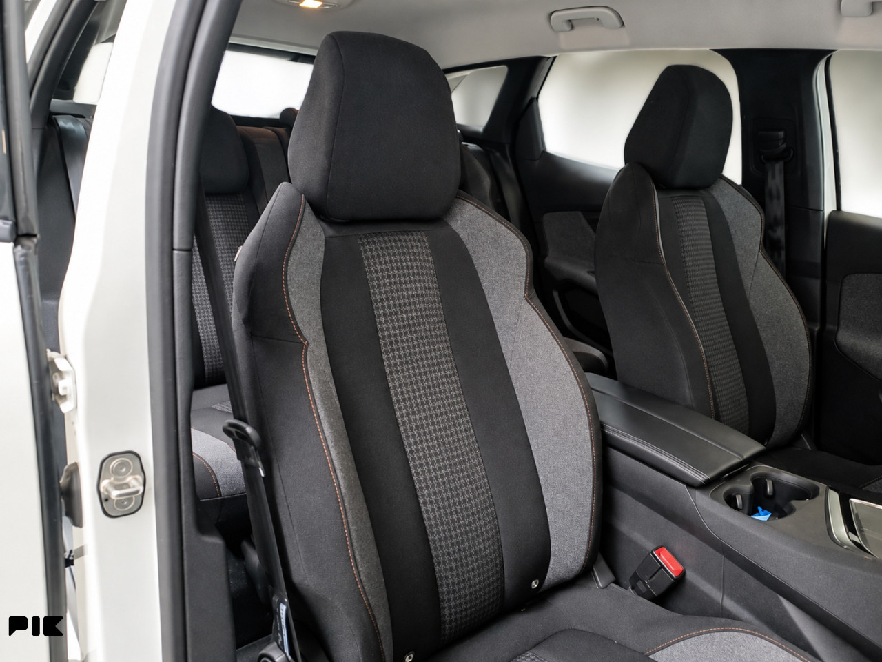 Peugeot 3008 BlueHDI 130 KS Active Business VIRTUAL -Full LED-
