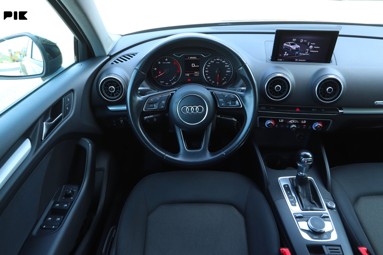 Audi A3 Limuzina 30 TDI S-Tronic Business Line