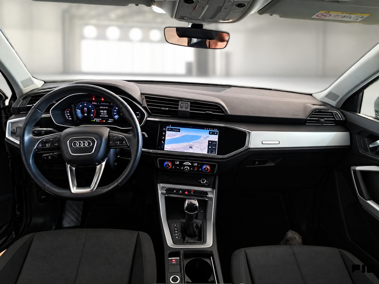 Audi Q3 35 TDI S-Tronic Business Line VIRTUAL COCKPIT