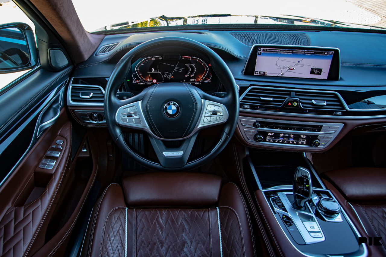 BMW 740 D LONG xDrive Individual LASER Luftfederung VIRTUAL 320KS