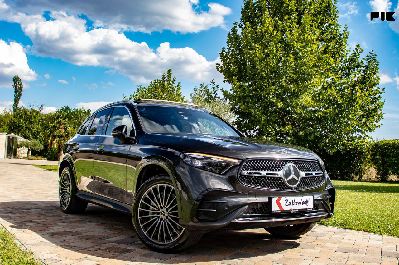 Mercedes GLC 300 de 4Matic AMG DIGITAL Panorama 333 KS Novi model