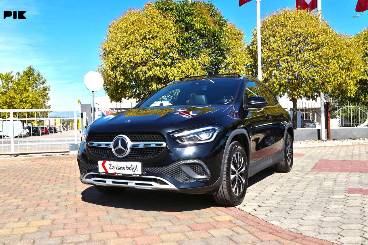 Mercedes GLA 200 D DCT 8G-Tronic STYLE Panorama -Full LED-