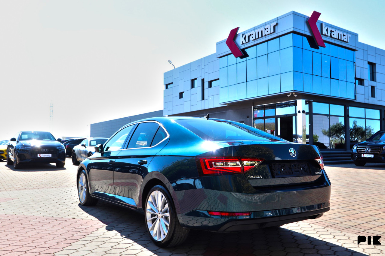 Škoda Superb 2.0 TDI DSG-Tiptronik Luxus 150 KS