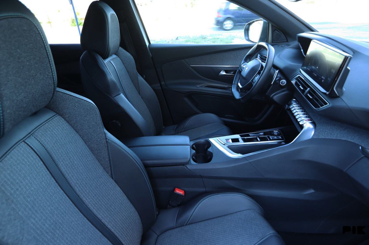 Peugeot 3008 BlueHDI 130 KS Tiptronik Allure VIRTUAL 8mm lanac