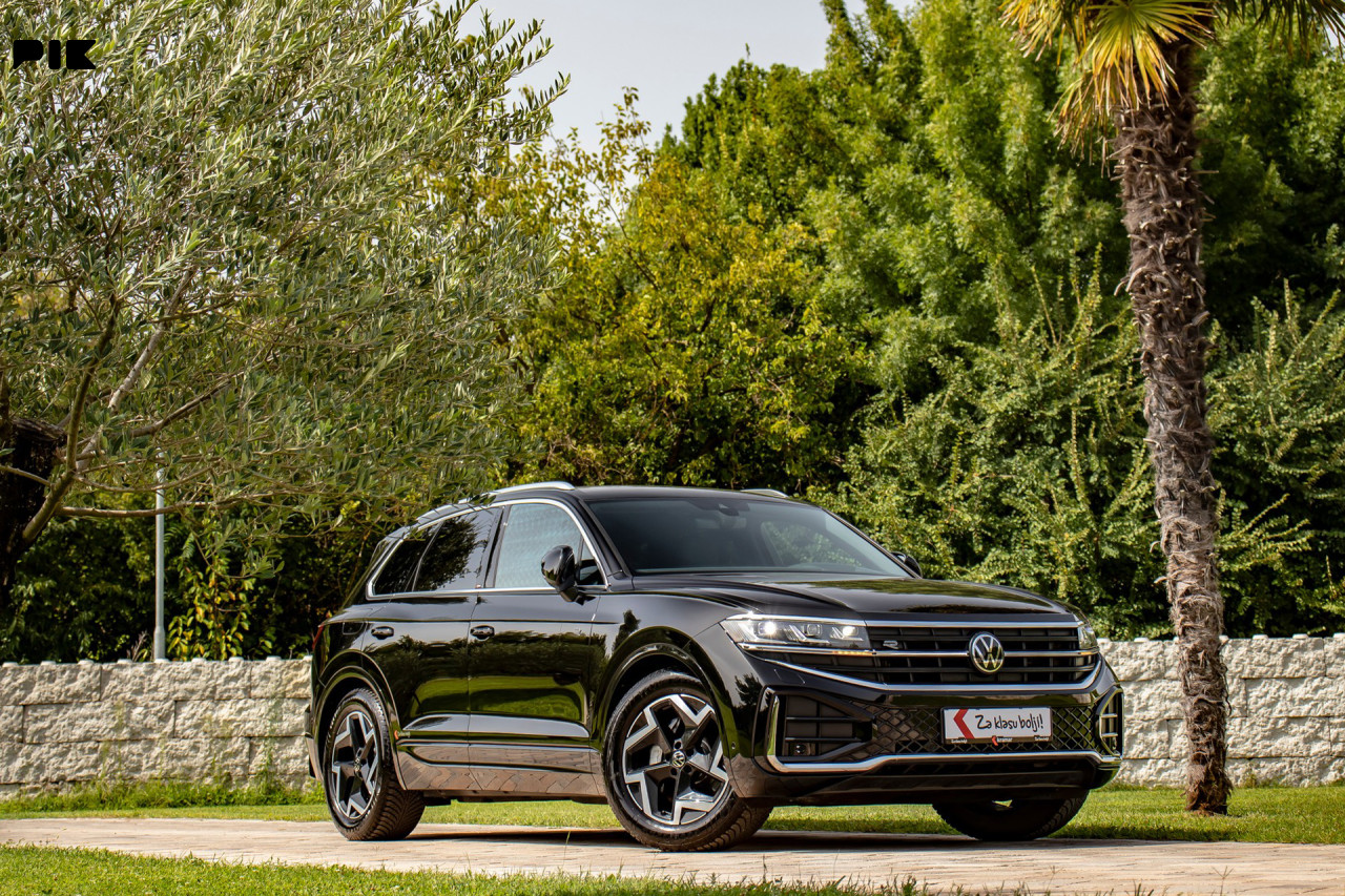 Volkswagen Touareg 3.0 TDI DSG 4Motion R-Line HD Matrix -FACELIFT