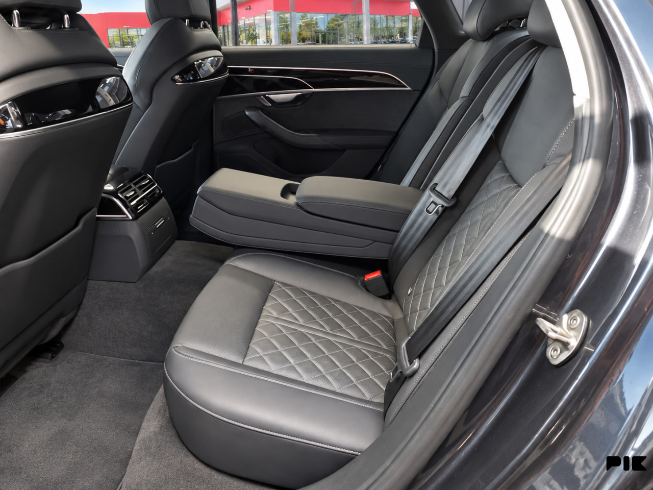 Audi A8 50 TDI Quattro Black Edition S-Line LUFTFEDERUNG Webasto