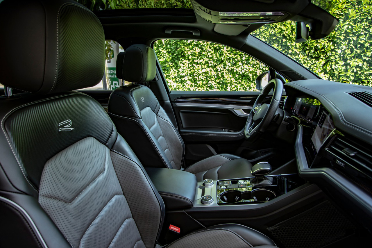 Volkswagen Touareg 3.0 TDI 4Motion R-Line LUFTFEDERUNG Panorama