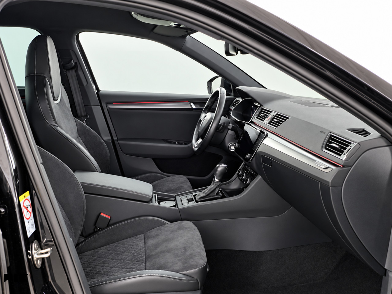 Škoda Superb 1.4 TSI Plug-in Hybrid DSG Sport Line VIRTUAL MATRIX