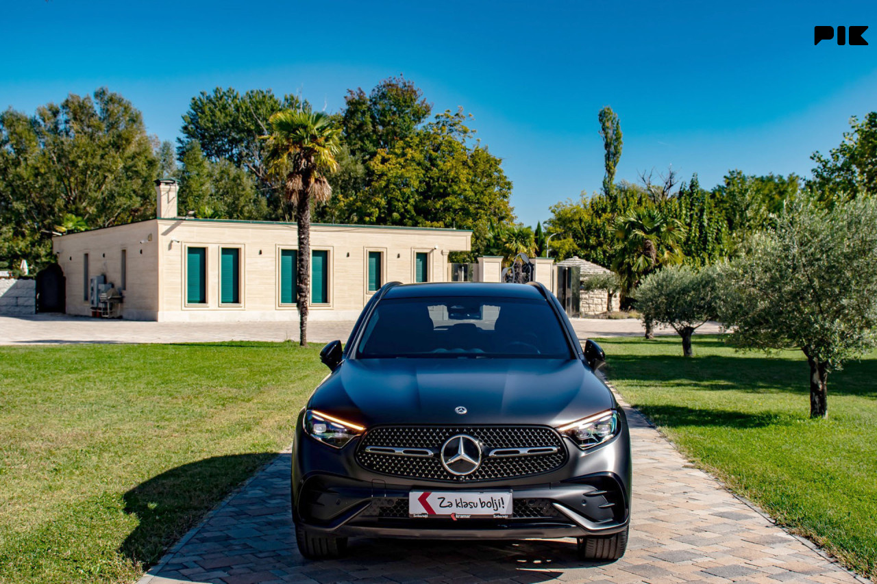 Mercedes GLC 220 D 4Matic 9G AMG Line NIGHT-PAKET DIGITAL
