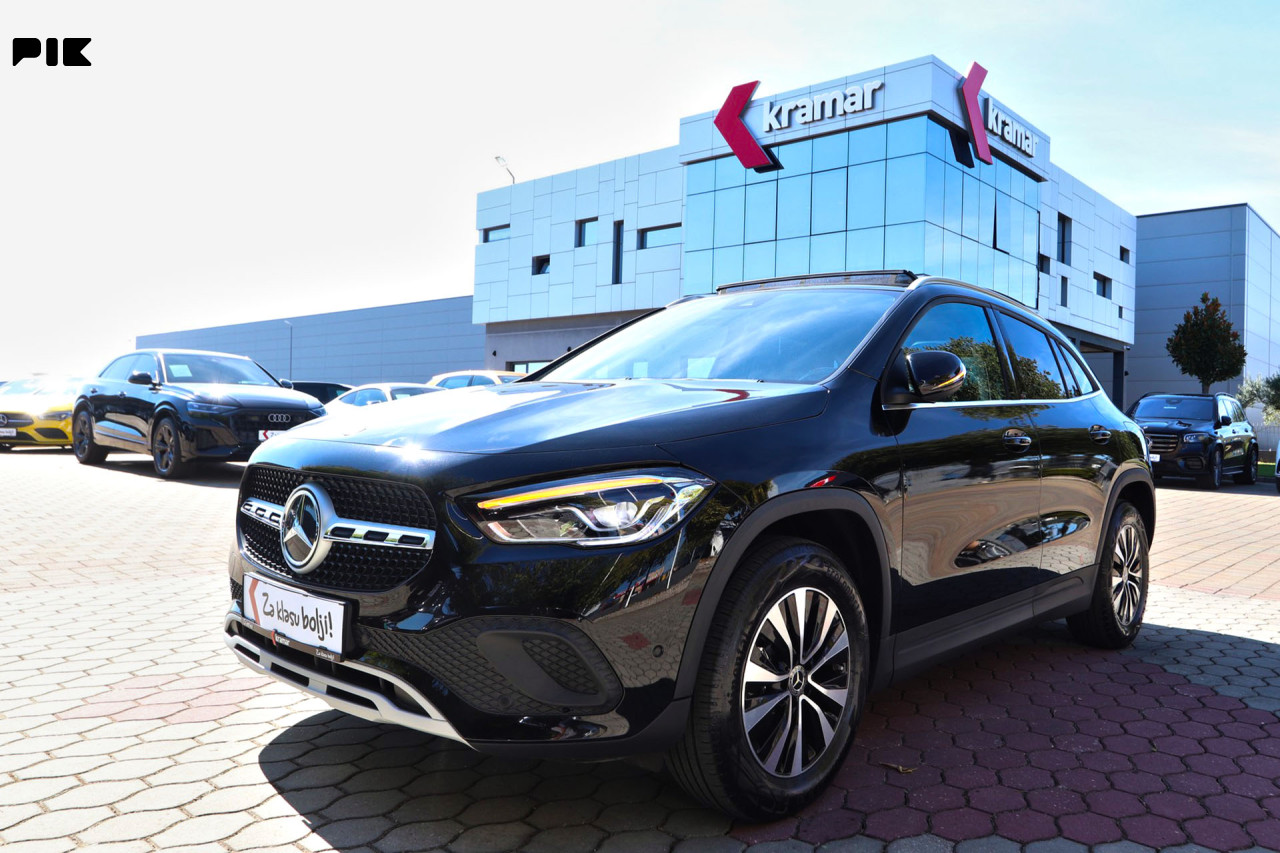 Mercedes GLA 200 D DCT 8G-Tronic STYLE Panorama -Full LED-