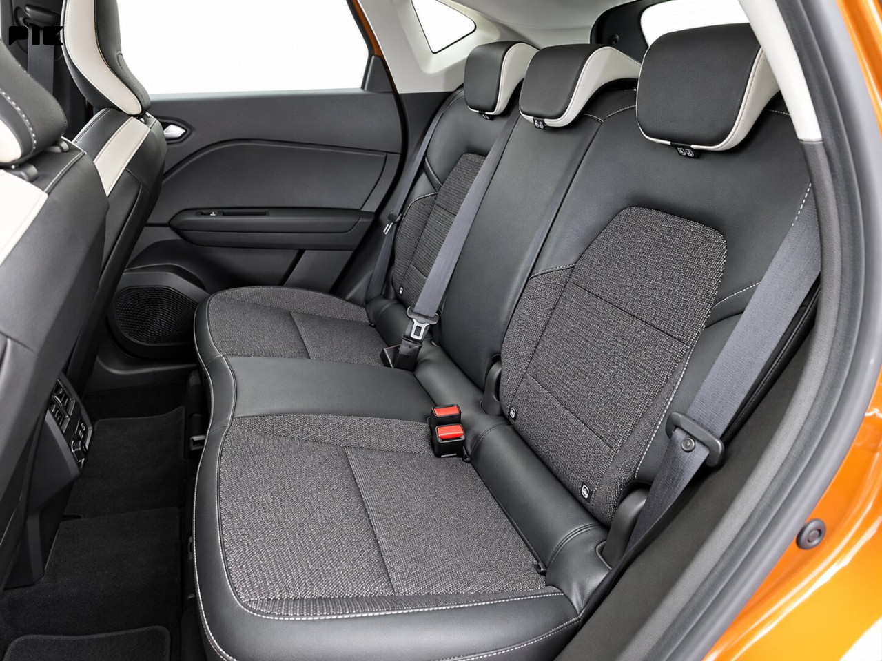 Renault Captur 1.6 E-Tech Plug-in Automatik INTENS VIRTUAL 158 KS