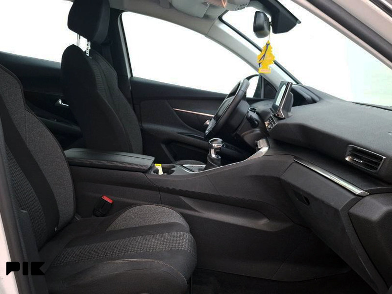 Peugeot 3008 BlueHDI 130 KS Active Business VIRTUAL 8mm lanac