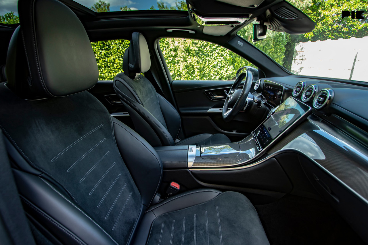 Mercedes GLC 300 de 4Matic AMG DIGITAL Panorama 333 KS Novi model