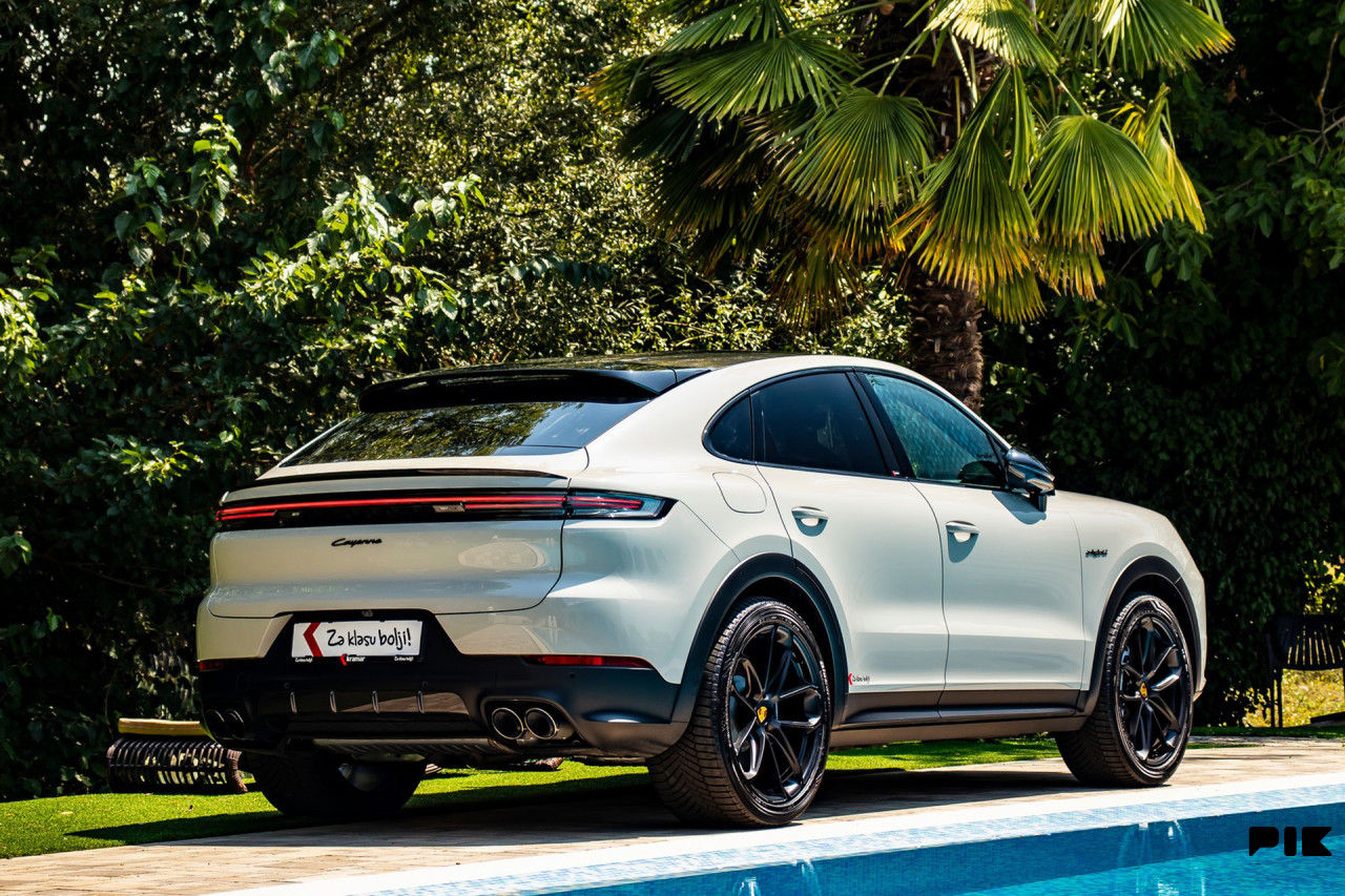 Porsche Cayenne E-Hybrid Coupe Carbon MATRIX LED 470 KS -FACELIFT