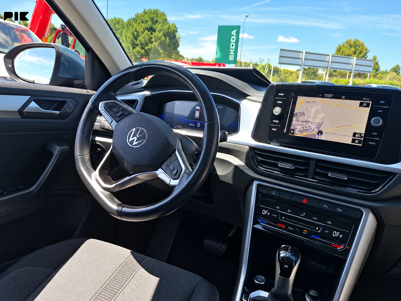 VW T-Roc 2.0 TDI DSG Business VIRTUAL COCKPIT -IQ.LIGHT- 150 KS