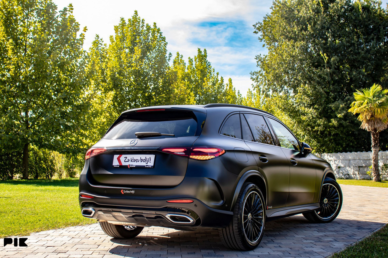 Mercedes GLC 220 D 4Matic 9G AMG Line NIGHT-PAKET DIGITAL