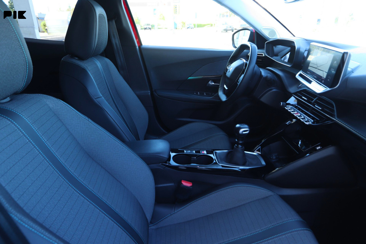 Peugeot 2008 1.2 PureTech Allure Sport VIRTUAL COCKPIT -Full LED-