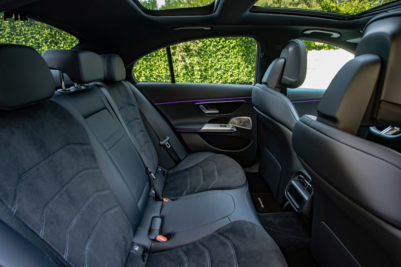 Mercedes E 450 d 4Matic AMG NIGHT-PAKET AIRMATIC DIGITAL Panorama