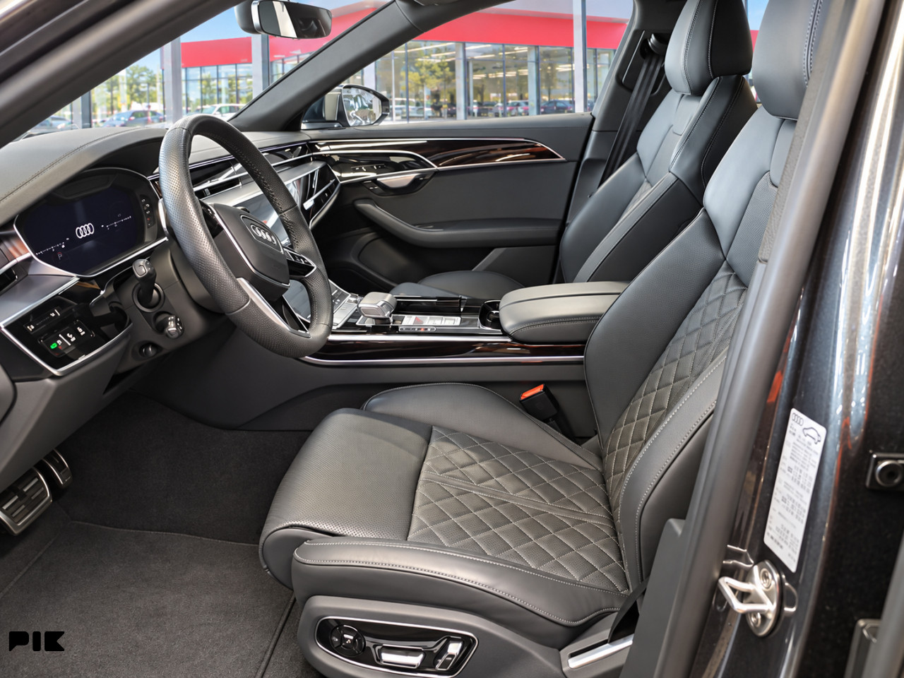 Audi A8 50 TDI Quattro Black Edition S-Line LUFTFEDERUNG Webasto