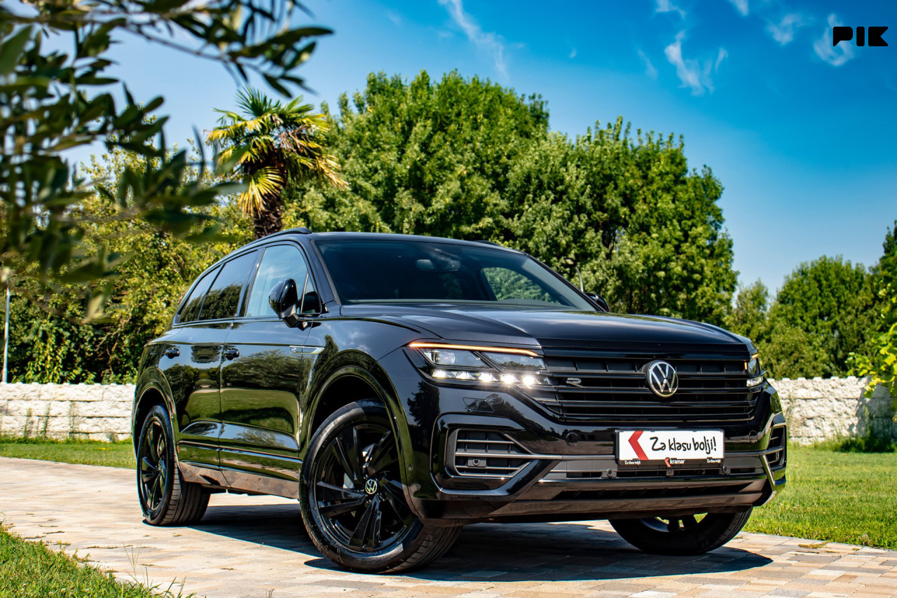 Volkswagen Touareg 3.0 TDI DSG 4Motion R-Line Black -IQ.LIGHT-