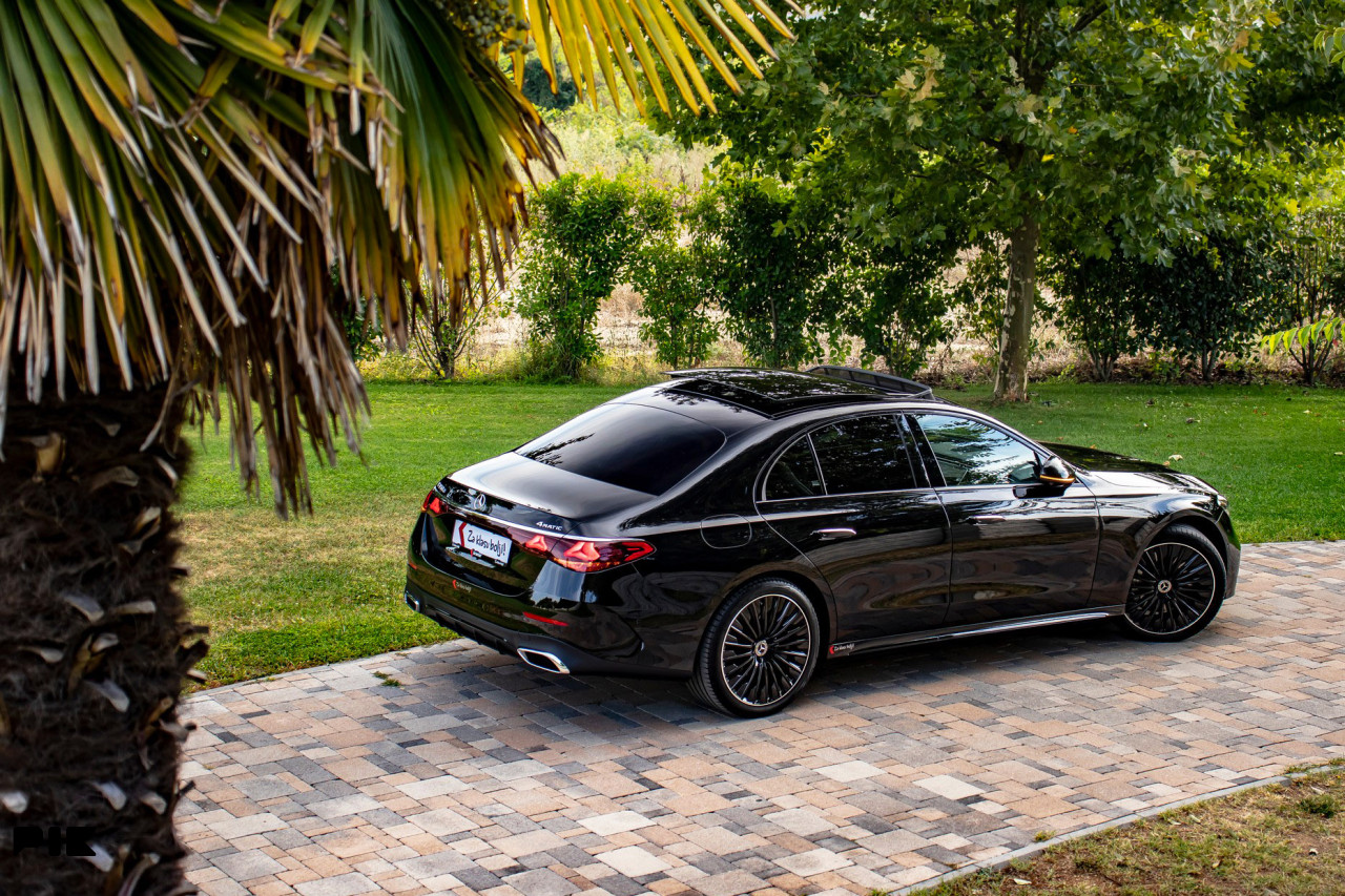 Mercedes E 450 d 4Matic AMG NIGHT-PAKET AIRMATIC DIGITAL Panorama
