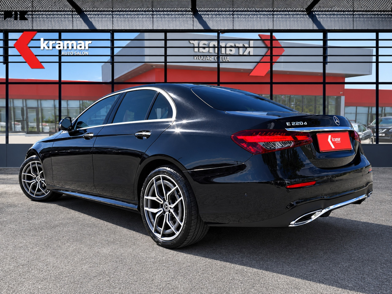 Mercedes E 220 D 9G-Tronic AMG Line MULTIBEAM LED VIRTUAL 194 KS