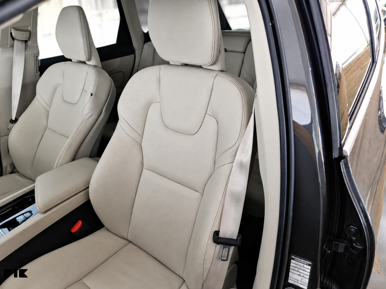 Volvo XC60 2.0 B4 AWD Automatik Inscription VIRTUAL -FACELIFT-