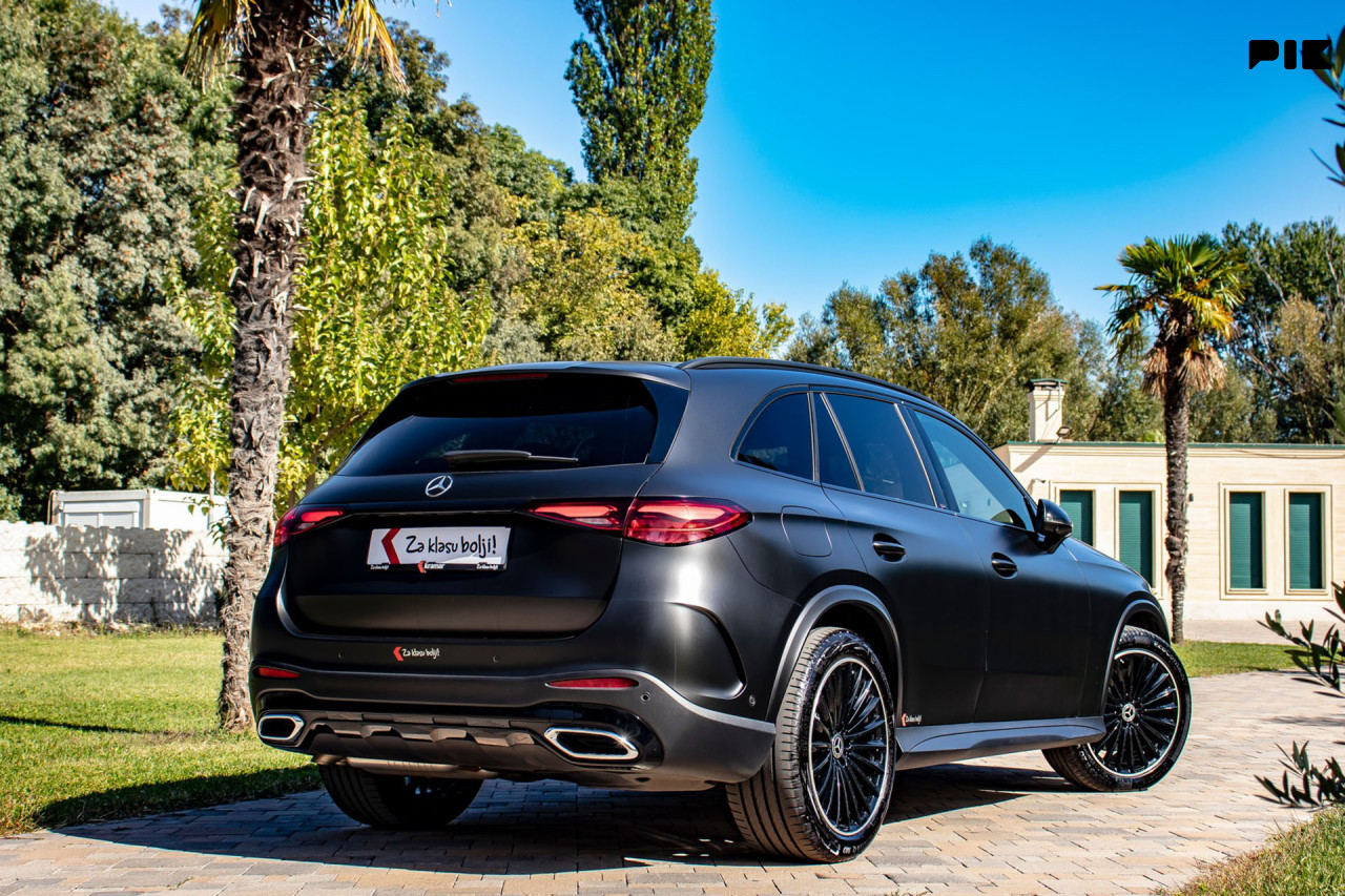 Mercedes GLC 220 D 4Matic 9G AMG Line NIGHT-PAKET DIGITAL