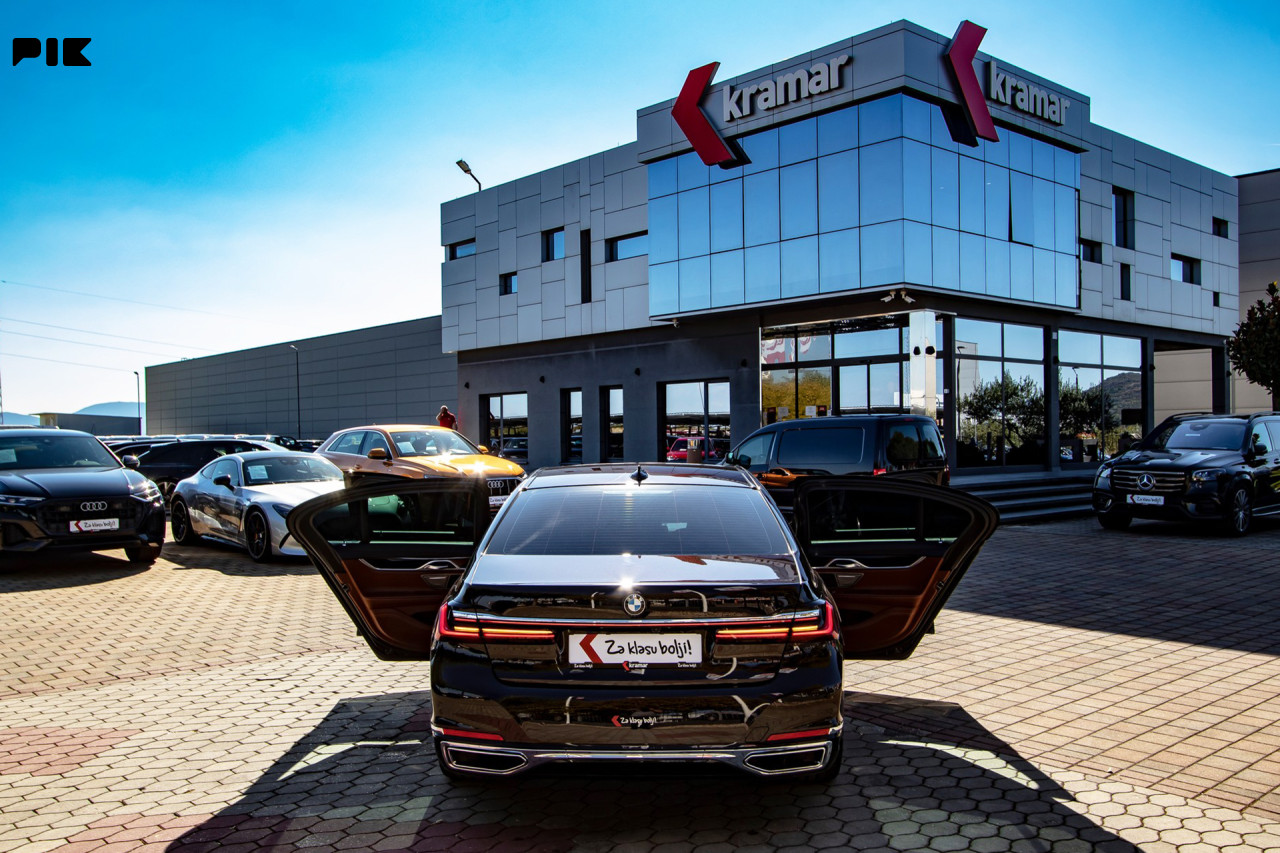 BMW 740 D LONG xDrive Individual LASER Luftfederung VIRTUAL 320KS