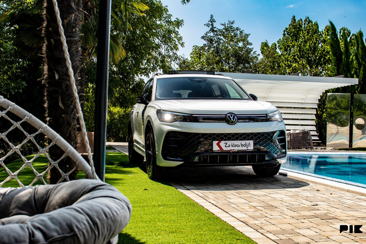 Volkswagen Tiguan 2.0 TDI DSG R-Line Black IQ.LIGHT PANORAMA