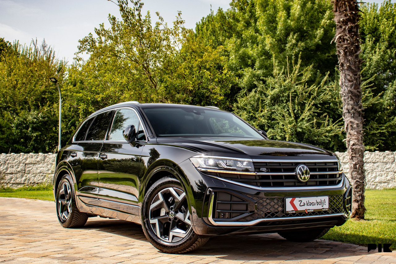 Volkswagen Touareg 3.0 TDI DSG 4Motion R-Line HD Matrix -FACELIFT