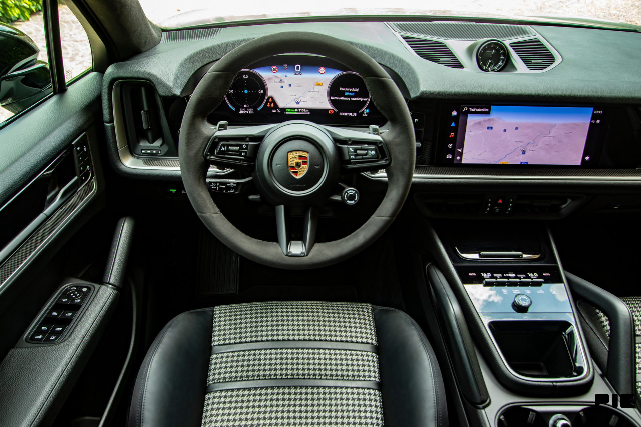 Porsche Cayenne E-Hybrid Coupe Carbon MATRIX LED 470 KS -FACELIFT