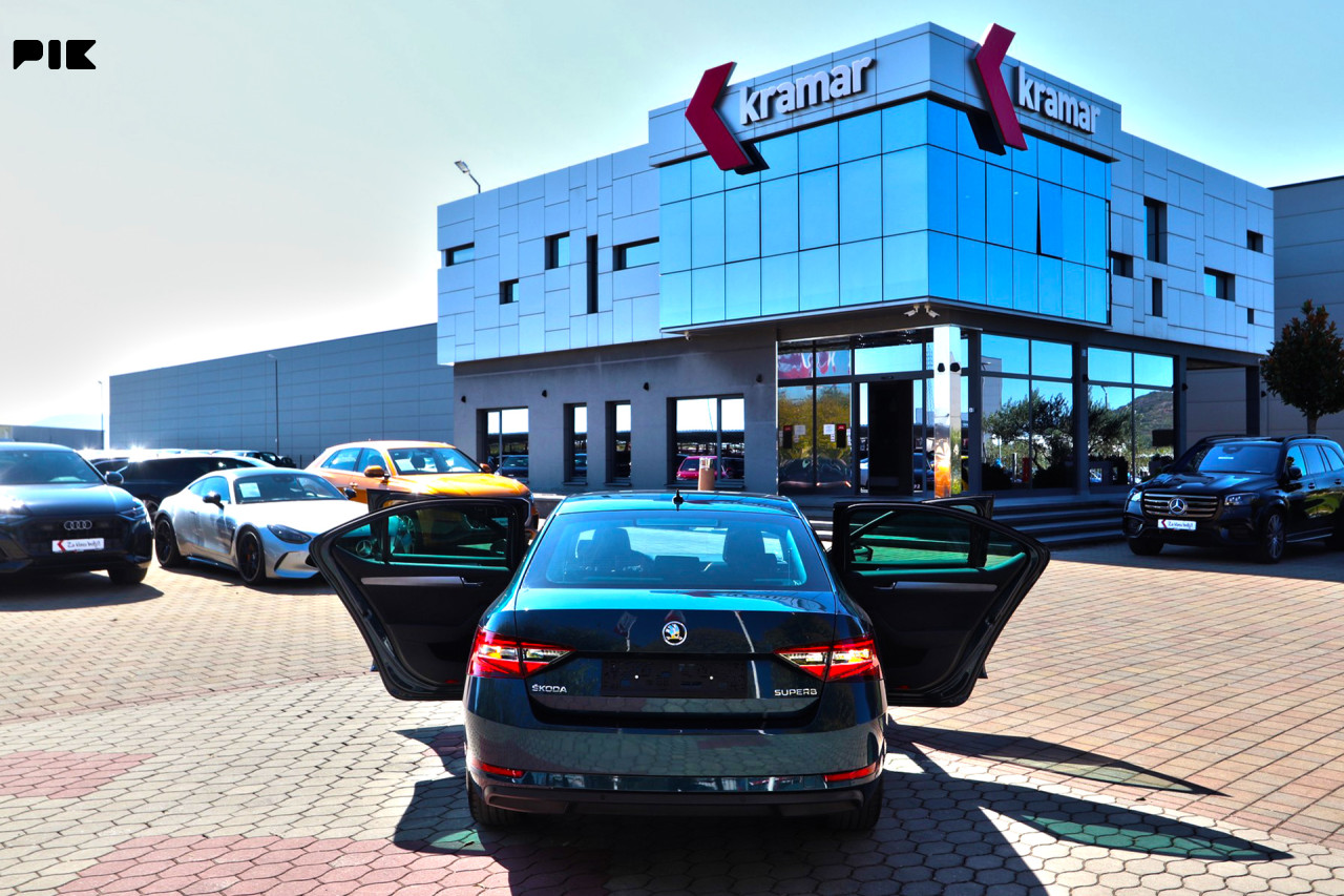 Škoda Superb 2.0 TDI DSG-Tiptronik Luxus 150 KS