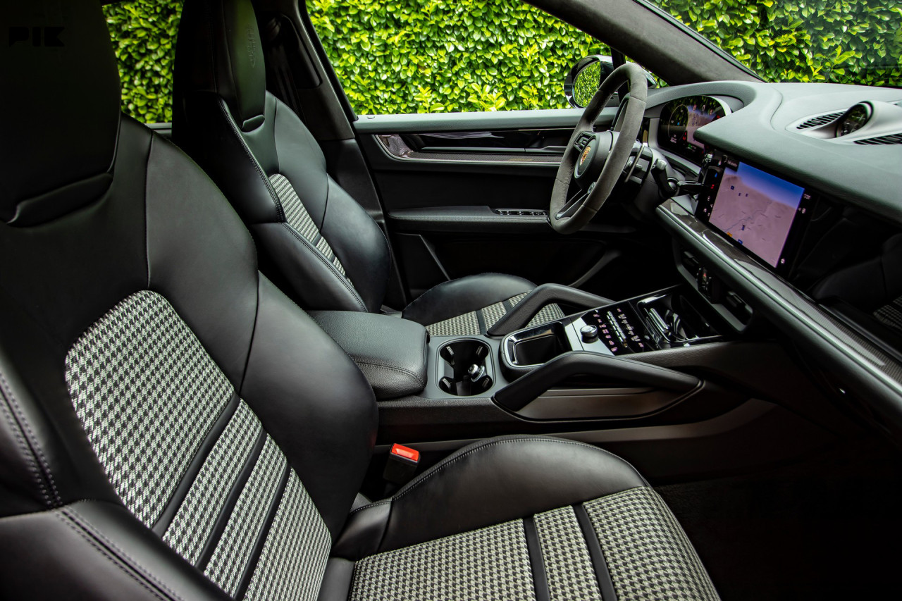 Porsche Cayenne E-Hybrid Coupe Carbon MATRIX LED 470 KS -FACELIFT