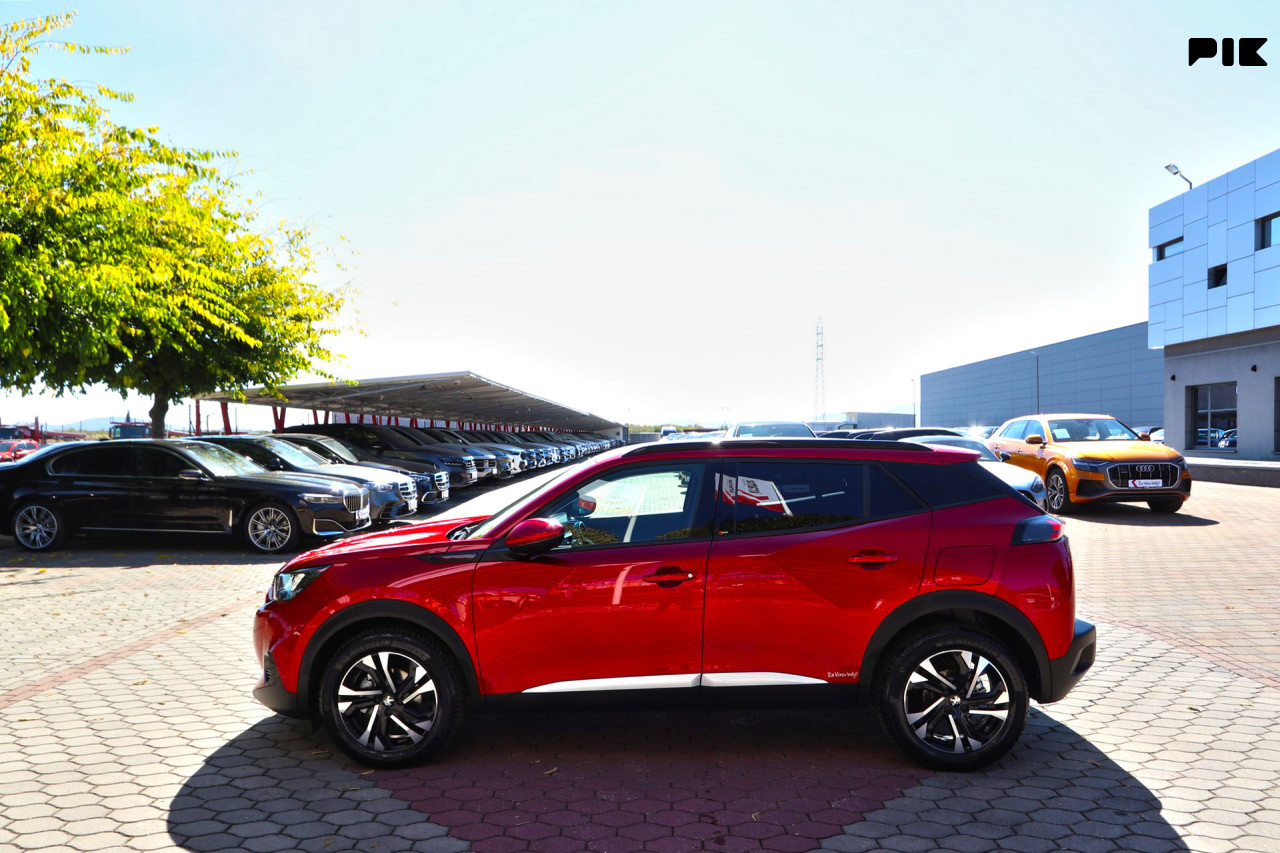 Peugeot 2008 1.2 PureTech Allure Sport VIRTUAL COCKPIT -Full LED-