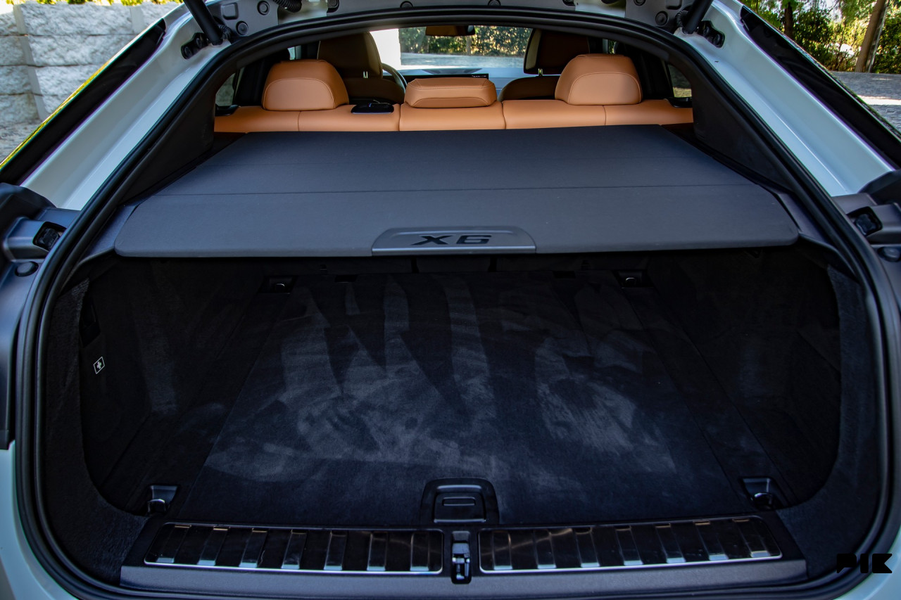 BMW X6 xDrive 30d M-Sportpaket Individual Shadow Luftfederung