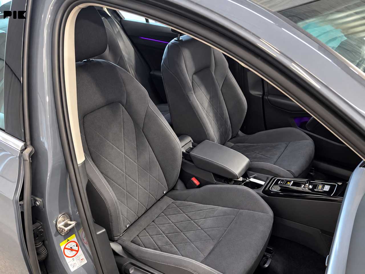 VW Golf VIII 2.0 TDI DSG-Tiptronik Style -IQ.LIGHT- VIRTUAL 150KS