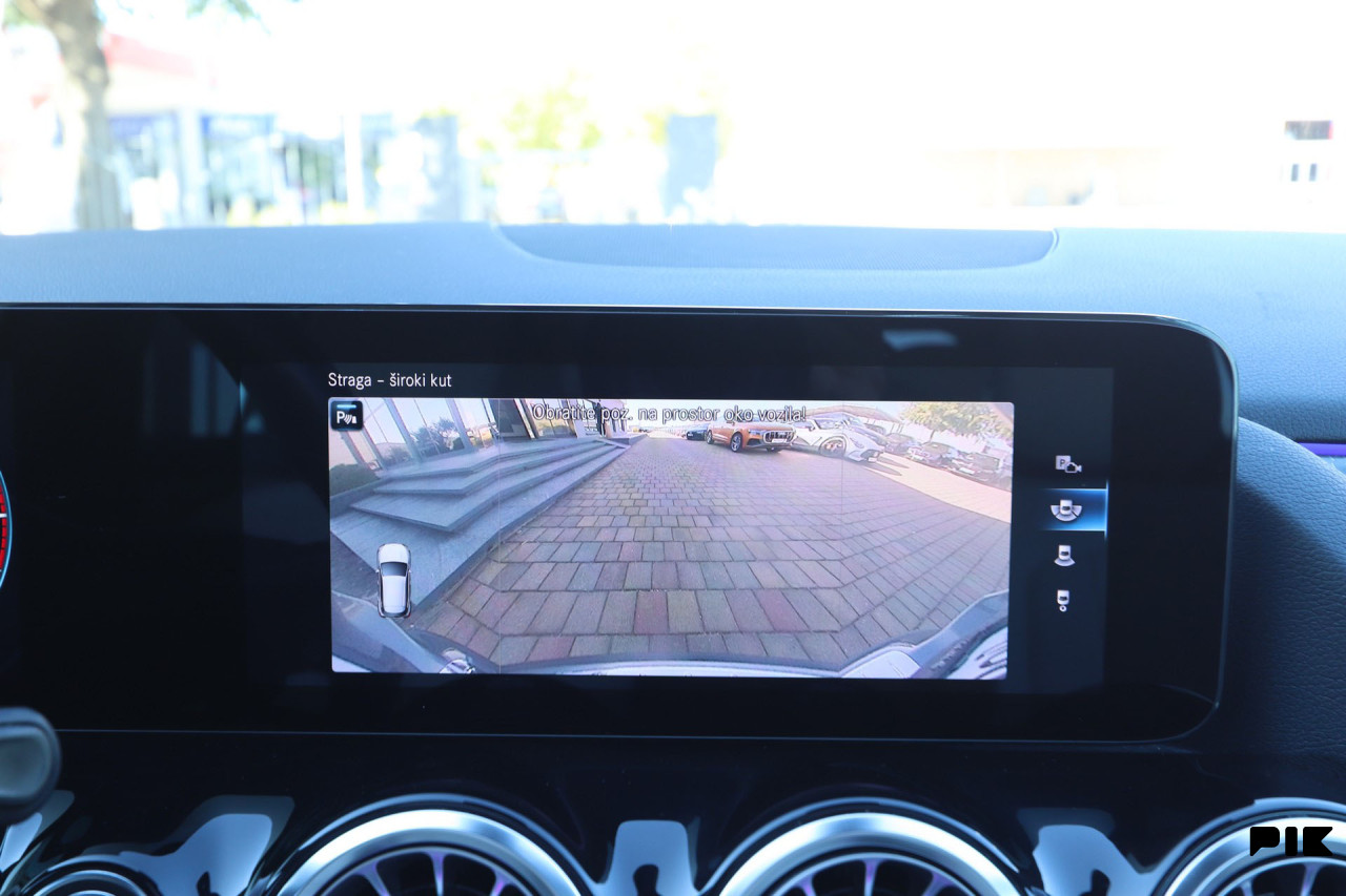 Mercedes GLA 200 D 8G-Tronic URBAN PROGRESSIVE MULTIBEAM Panorama